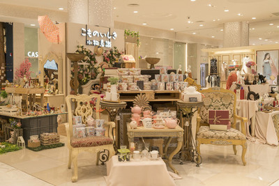 布藝窗簾 家居裝飾的藝術(shù)與實用之美