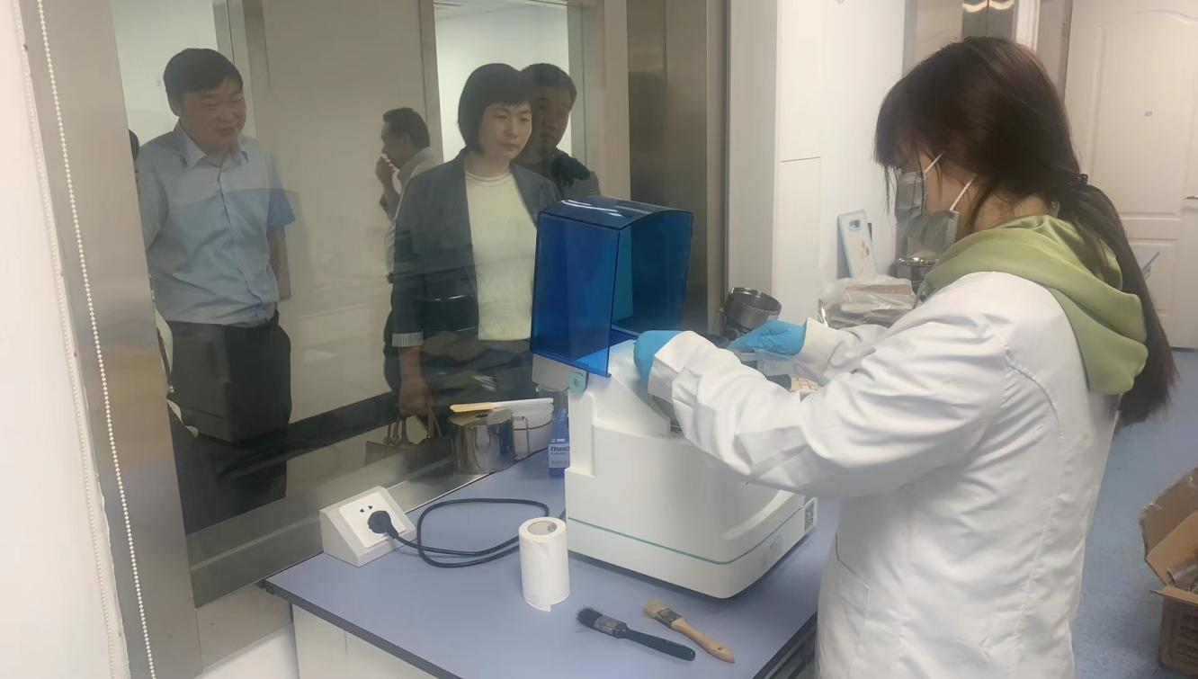 咸寧高新區(qū)領導深入調研，助推食品飲料產業(yè)檢驗檢測服務升級